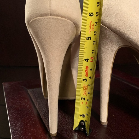 JustFab Payson Beige High Heels 👠. Size 6.5 - Picture 5 of 16